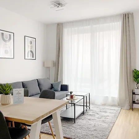 Moderne Im Herzen Der Stadt I Private Tiefgarage Mit Ladesaeulen Apartmán