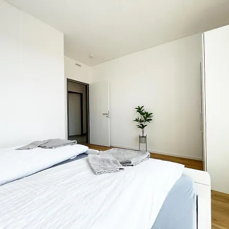Moderne Im Herzen Der Stadt I Private Tiefgarage Mit Ladesaeulen