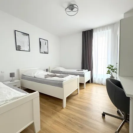 Moderne Im Herzen Der Stadt I Private Tiefgarage Mit Ladesaeulen Apartmán *