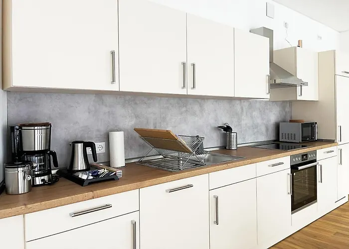 Moderne Im Herzen Der Stadt I Private Tiefgarage Mit Ladesäulen I Home2share Apartment *