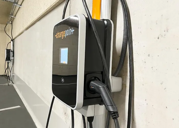 Moderne Im Herzen Der Stadt I Private Tiefgarage Mit Ladesaeulen I Home2share Appartement *